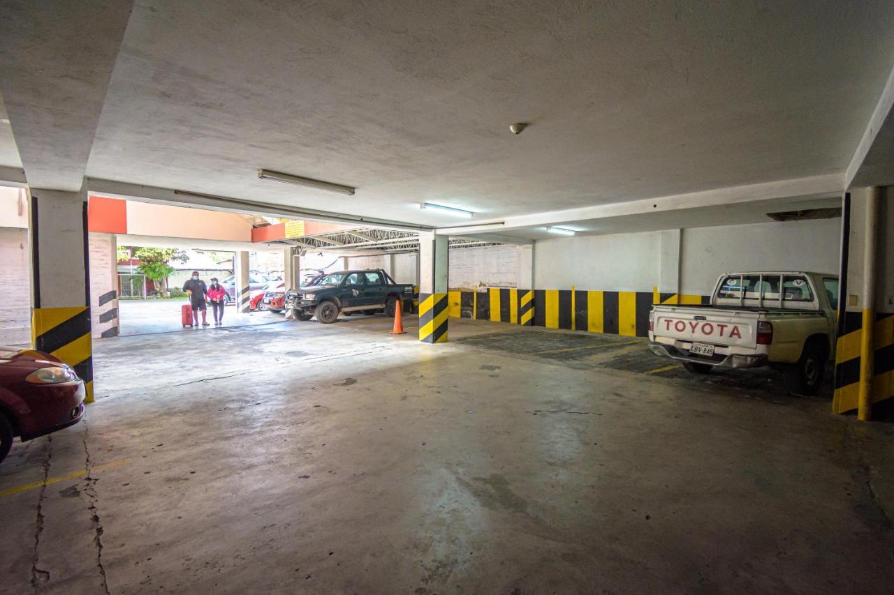 Hotel Cumbaya Sanvy Κίτο Εξωτερικό φωτογραφία